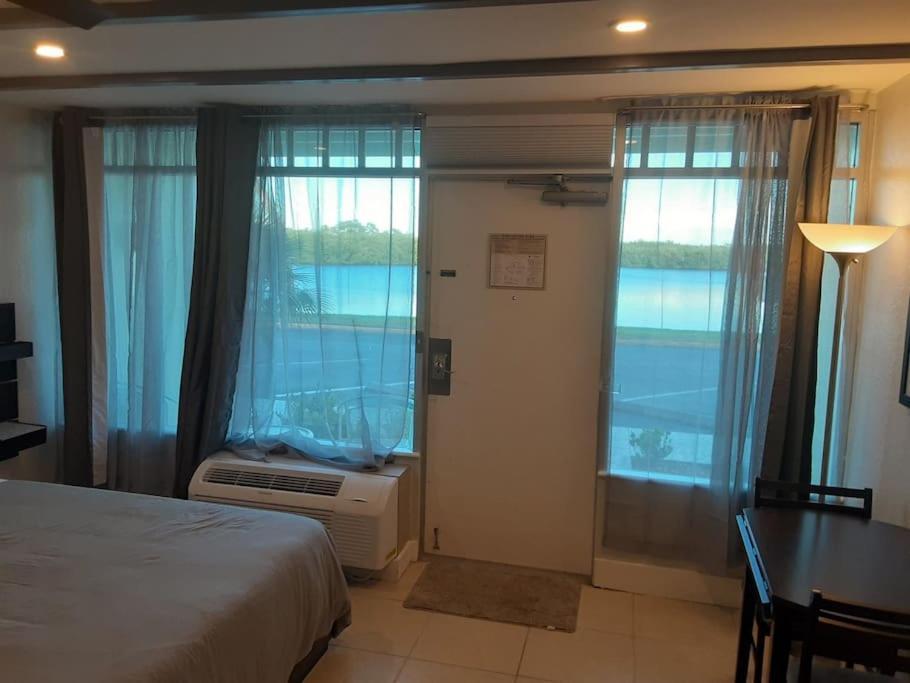 River Delight,Studio109, Beach & Pool Steps Away + Wifi Ruskin Eksteriør bilde